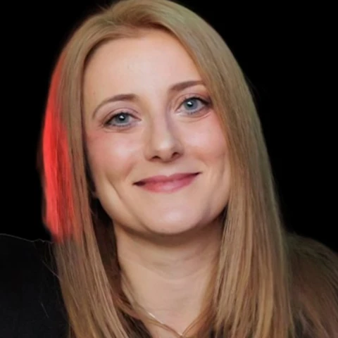 Natasha Mandjurova Krsteva